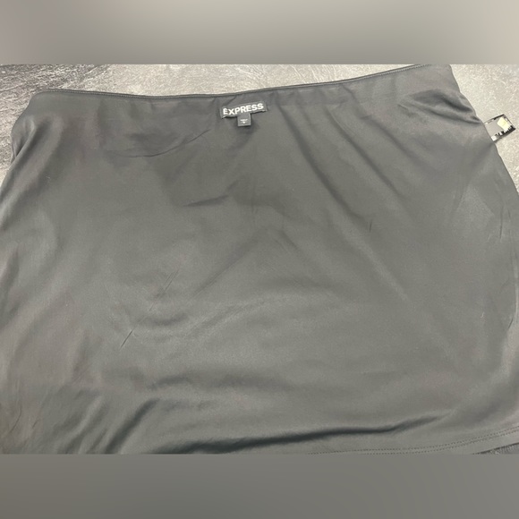 Mini black flashy skirt - Picture 3 of 4